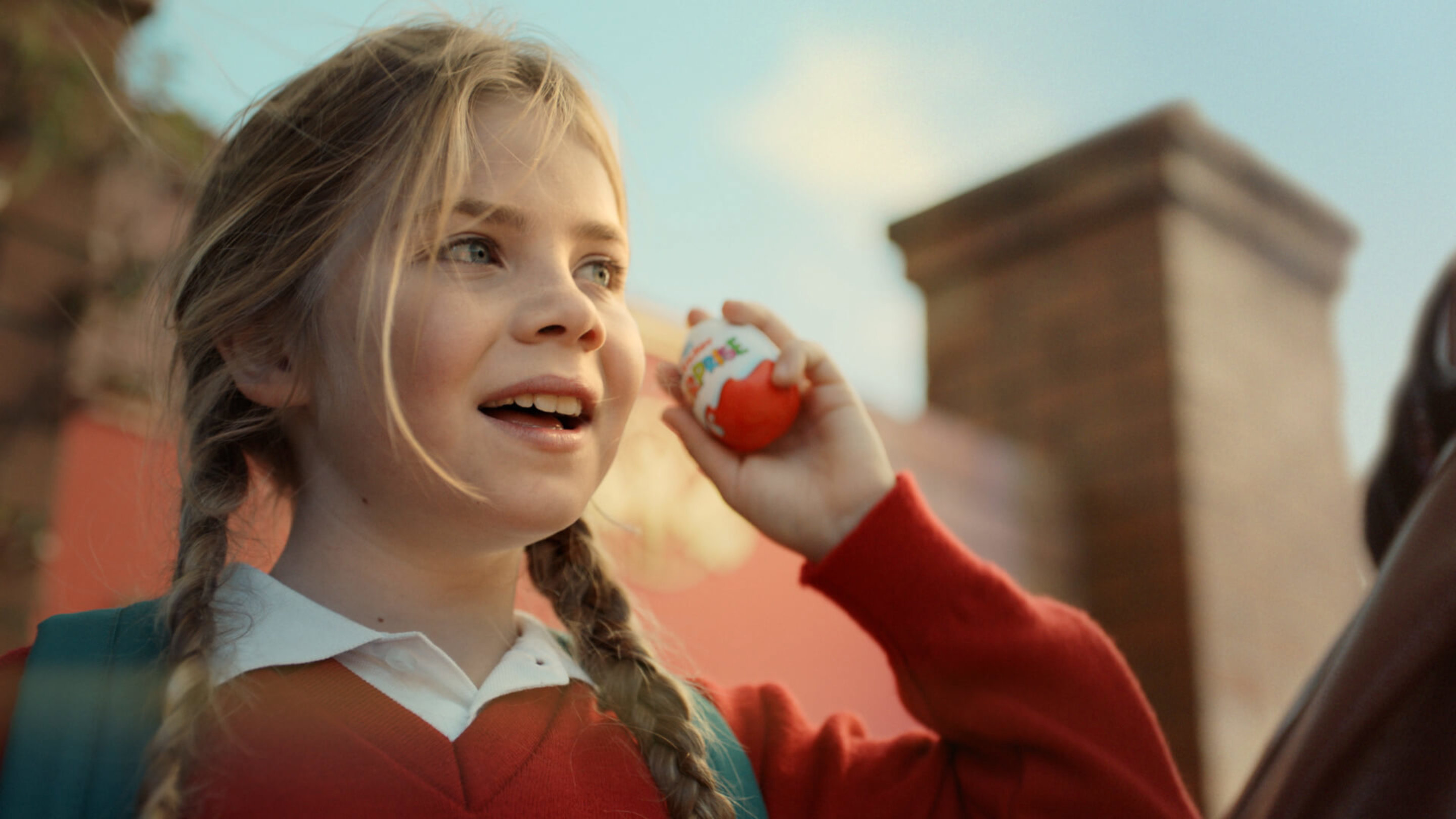 Kinder Still01 REV 2880X1620 C Center Kinder Still01 REV 2880X1620 C Center